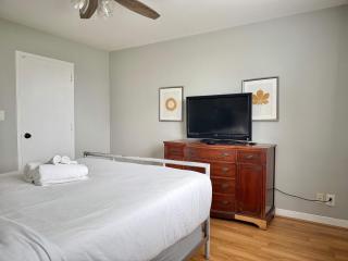 Downtown Stunning City View Onsite PARKING LM1102 - 5