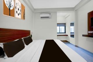 Hotel O Evanka - Indore - 7