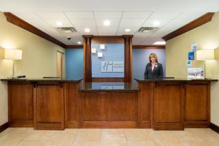 Holiday Inn Express Hotel & Suites Richmond by IHG - Richmond - 9