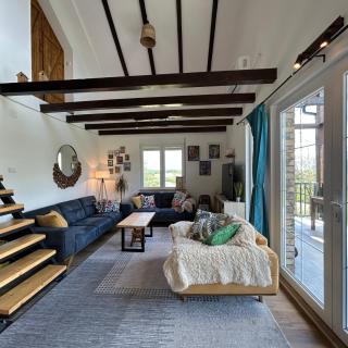 Lola hill house - - 9