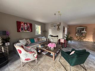 Villa moderne avec piscine à Saint-Siffret_2 - 6