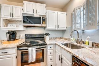 1 Mi to Mohegan Sun Studio with Pool Access - Norwich - 7