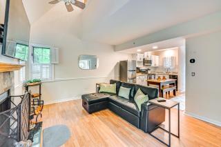 1 Mi to Mohegan Sun Studio with Pool Access - Norwich - 4