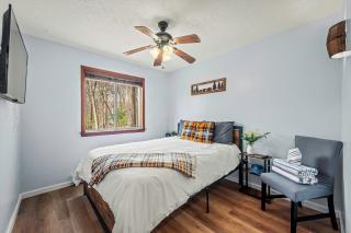 Stylish Renovated Home Open Layout Coffee Bar Near Hiking Waterfalls - East Stroudsburg - 7