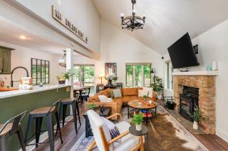 The Après-Alpine by AvantStay Cozy Modern Cabin w Deck - Jim Thorpe - 6