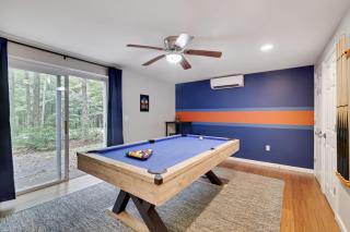 Moshannon Tree-Lined Pocono Retreat w Firepit Pool Table - Pocono Lake - 8