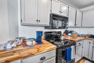Ground Floor front 2 bed condo at Jacobs Landing - Blaine - 1