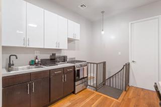 5BD Duplex w Private Patio BBQ and Arcade Games - 2