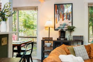 The Après-Alpine by AvantStay Cozy Modern Cabin w Deck - Jim Thorpe - 2
