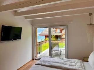 Boutique Hotel Bellevue B&B am Brienzersee Iseltwald Interlaken - Iseltwald - 6