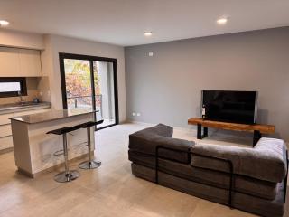 Departamento en zona exclusiva - Godoy Cruz - 0