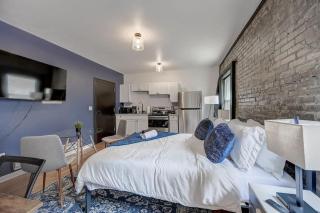 Stylish Studio in McKinley , Heart of Brady St - Milwaukee - 3