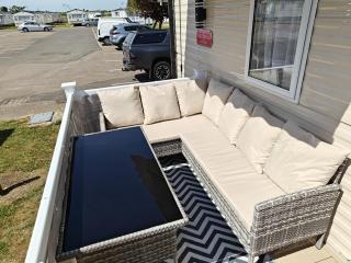 8 Berth Family Caravan with private terrace - Saint Osyth - 4