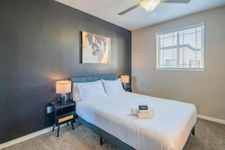 Modern 2BD - ASU - Sloan Pk - WD - Parking - Sleeps 8 - Tempe - 1