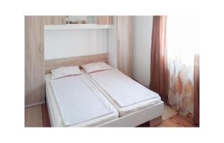 1 Bedroom Nice Apartment In Vir - 3