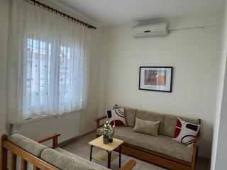 Karra's Guest Houses - Orfánion - 1