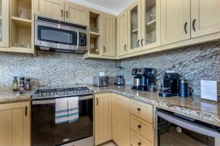 Exquisite 2 BR Condo in Tezal Ocean Views & Amenities - Cabo San Lucas - 4