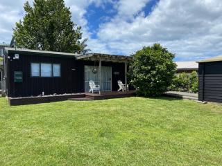 Quintessential kiwi bach - Whitianga - 0
