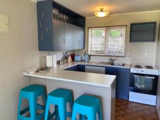 Quintessential kiwi bach - Whitianga - 6