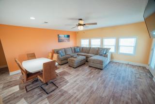 Fly Away to Sea Bird Life is Better in Flip-Flops - 8