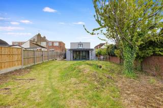 Luxury house in Rainham - Rainham - 4