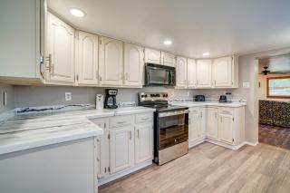 Pet-Friendly Little Egg Harbor Home with Fenced Yard - Little Egg Harbor Township - 1