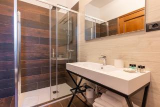 -Porta Nuova-Alpitour- Suite x5 with A-C and Wi-Fi - Torino - 4