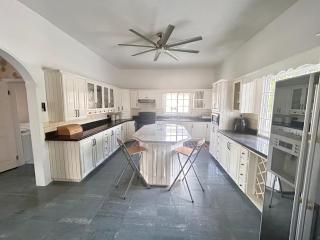 5-Bed Villa with pool in Runaway Bay Jamaica - Cardiff Hall - 1