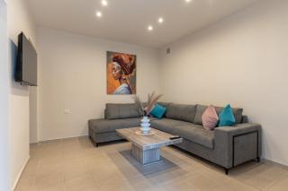 Al Centro No4 - Stavros - 8