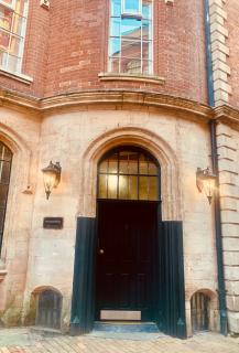 The Fifth Quarters, Grade II Listed Apartment, The Lace Market, NG1, City Centre, Nottingham, Sleeps 4 - Nottingham - 2