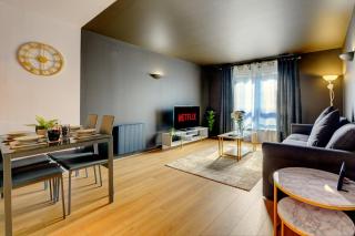 Stylish Apartment in Town Centre with Secure Parking, Self-Check-In, Fast Wifi and Smart TV by Yoko Property - Northampton - 9