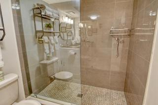 Pool, Tiki Bar, Close to Beaches, Restaurants, Fun - Sarasota - 1
