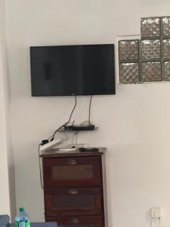 Point E Suites - - 5
