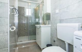 House Summer dream with jacuzzi - Stanići - 2