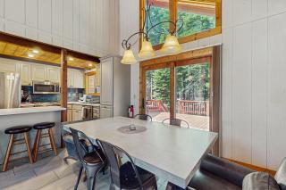 Seclusion in Style - Truckee - 5