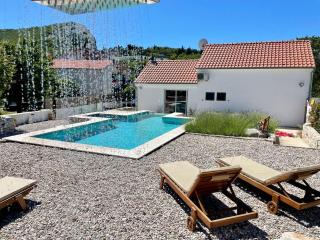 Vacation House Lavanda NEW! Heated pool - 7