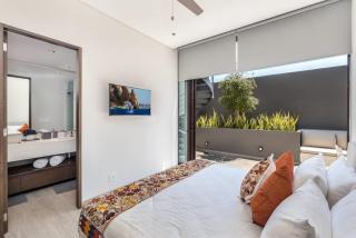 2 BR Cabo Marina Walk to Beach & Private Jacuzzi - Cabo San Lucas - 5