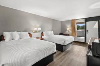 Knights Inn Virginia Beach Lynnhaven - 2