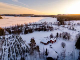 Family-friendly countryside house close to lake - - 4