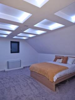 Rokebea Luxury Vila - Văleni - 8