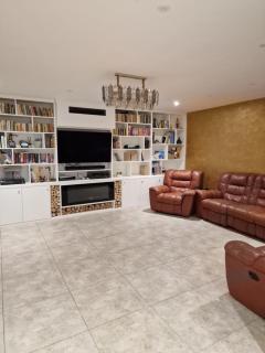 Rokebea Luxury Vila - Văleni - 7