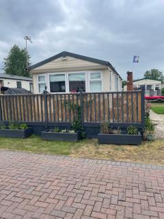 z&m caravan 66 Westfield 7 lakes country park - Crowle - 9