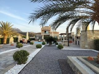 Blue Horizon Villa & Suites - 6