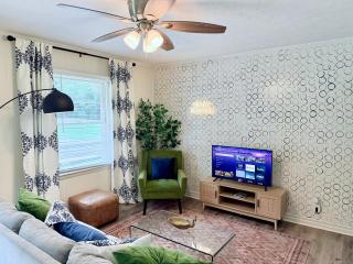 Artist's Bungalow - 1/2 mi from Covington Square - Covington - 0