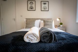 Beckbury House close to the City, 7 mins from QE and Royal Othopedic Hospital, Bham University - Birmingham - 0