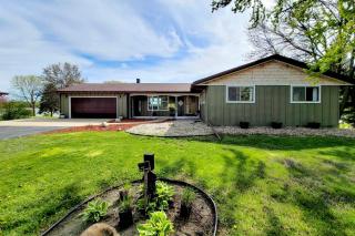 24-Foot Dock Lakefront Montgomery Home! - New Prague - 9