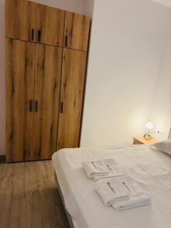 Golden City Apartments - 5