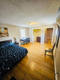 Spacious one bedroom near Miriam Hospital, Whole Foods, Brown University22R - Providence - 2