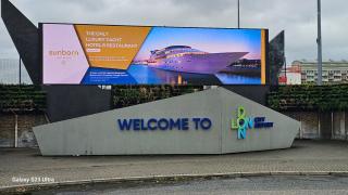 London City Airport home 4 U - 1