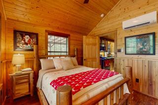 4 Cabins - Reindeer Ranch at Round Top - Carmine - 1